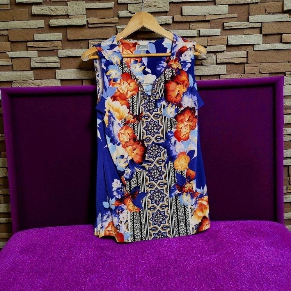 JM Collection M Toggle Closure Floral Tank Top - Blue and Orange